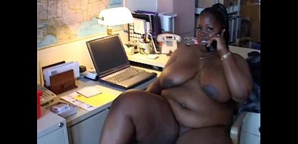  Mature black BBW loves to talk dirty to you on the phone